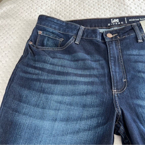 NWT. LEE RIDERS Woman’s Boot cut Jean’s - Picture 3 of 11